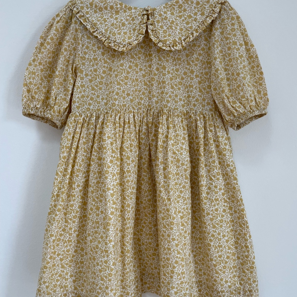 PETITS VILLAINS Floral Patterned Kids Dress Size 4/5 perfect for school photos